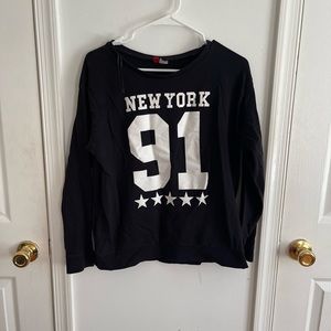 “New York” sweatshirt